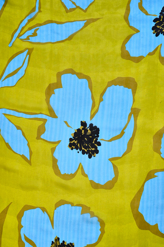 Silk viscose muslin with blue flowers
