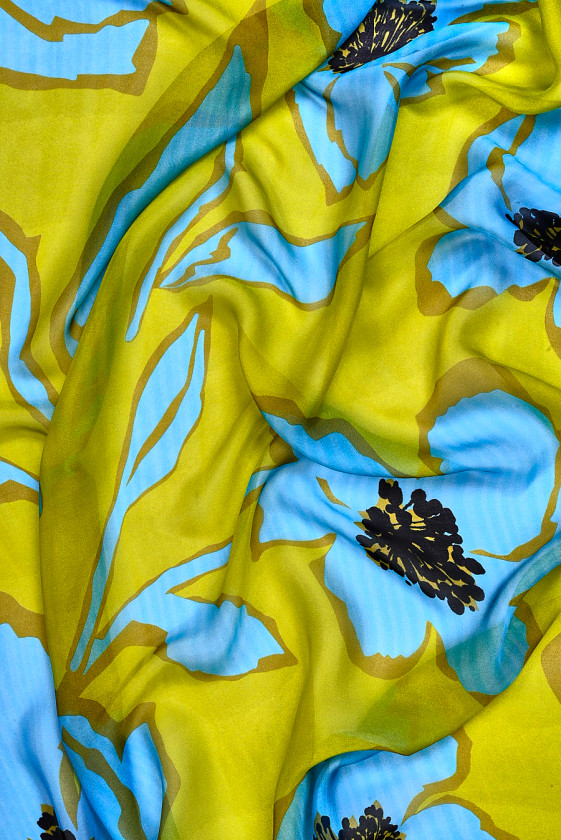Silk viscose muslin with blue flowers