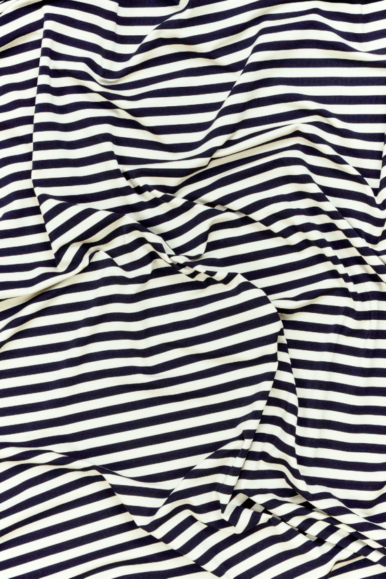 Gestreiftes Lycra marineblau mit Ecru