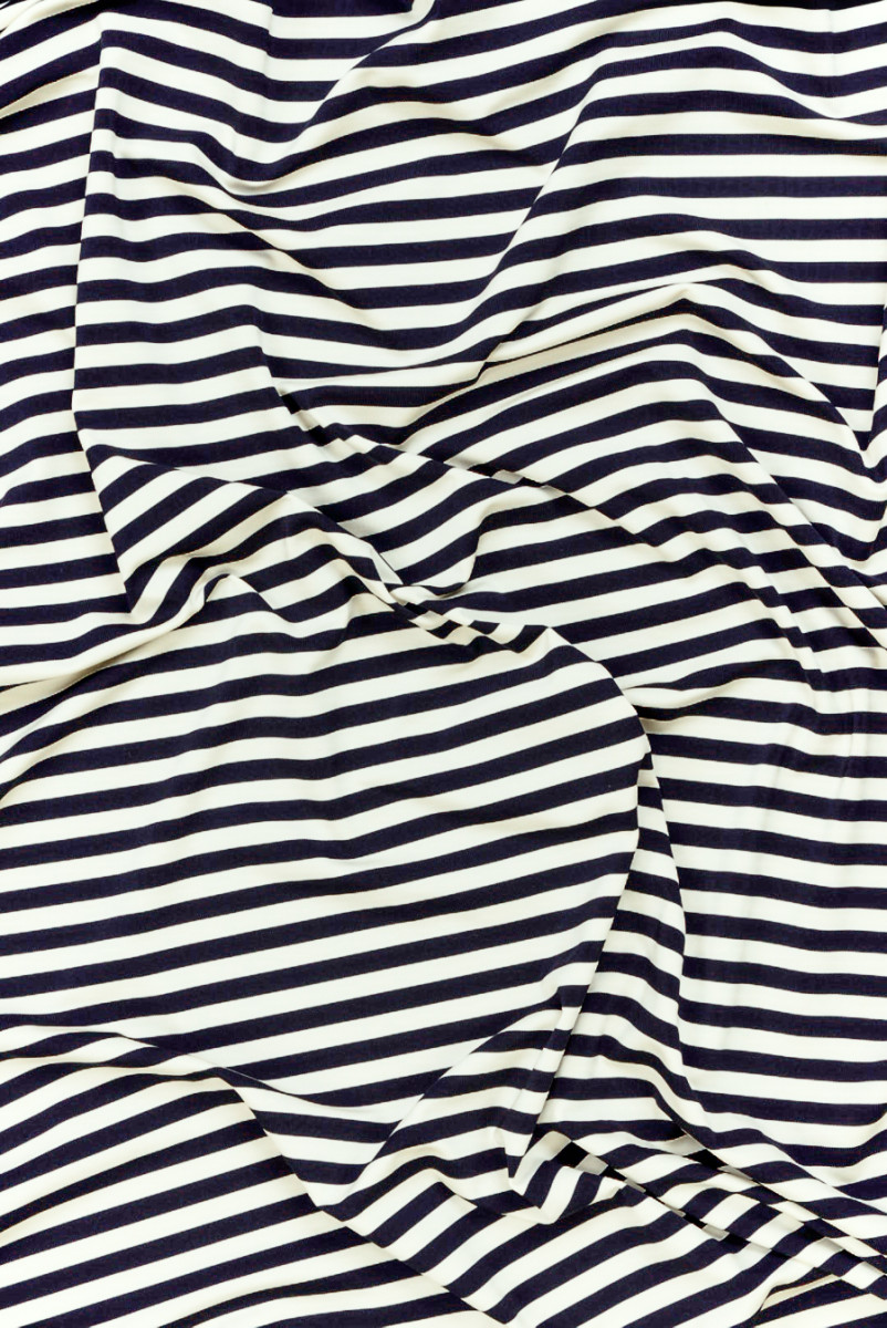 Gestreiftes Lycra marineblau mit Ecru