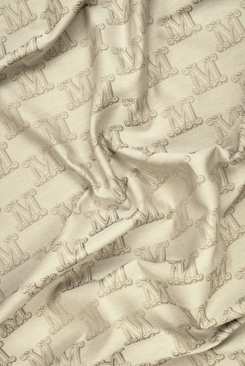 Beige Stiff Cotton M