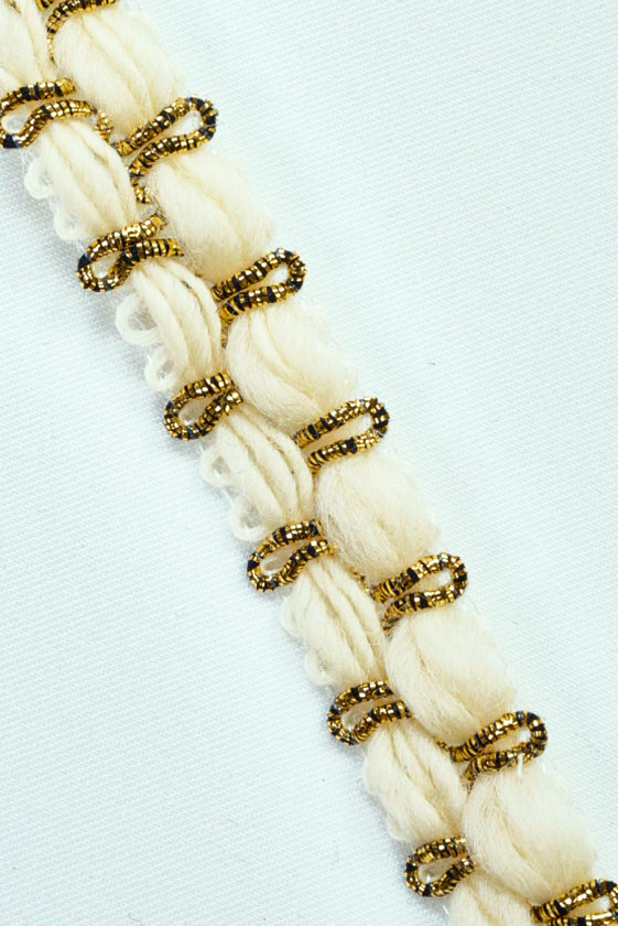 Chanel Creme Tape mit Gold