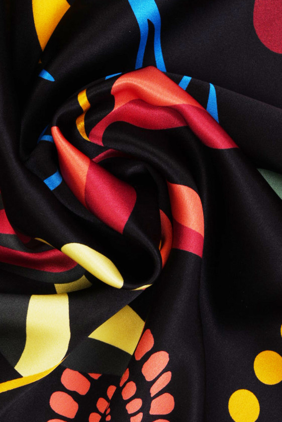 Siidist satiin lilledega