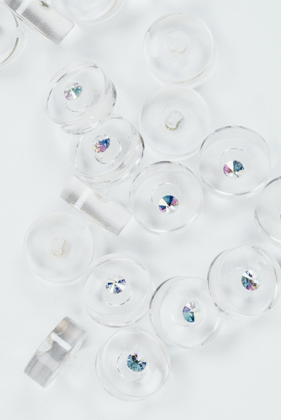 Átlátszó gomb kicsi