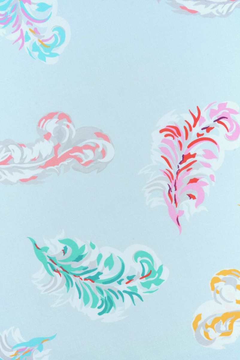 Cotton batiste with large feathers