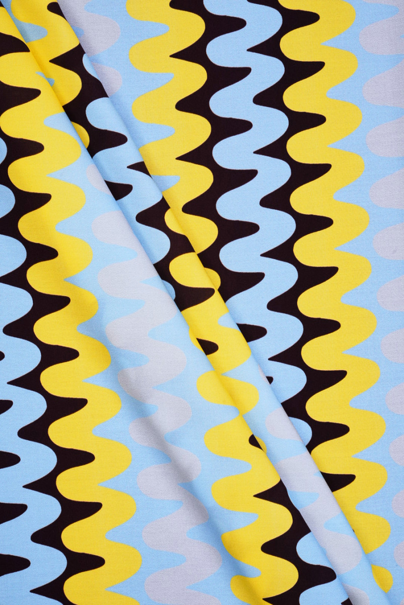 Viscose in yellow zigzags