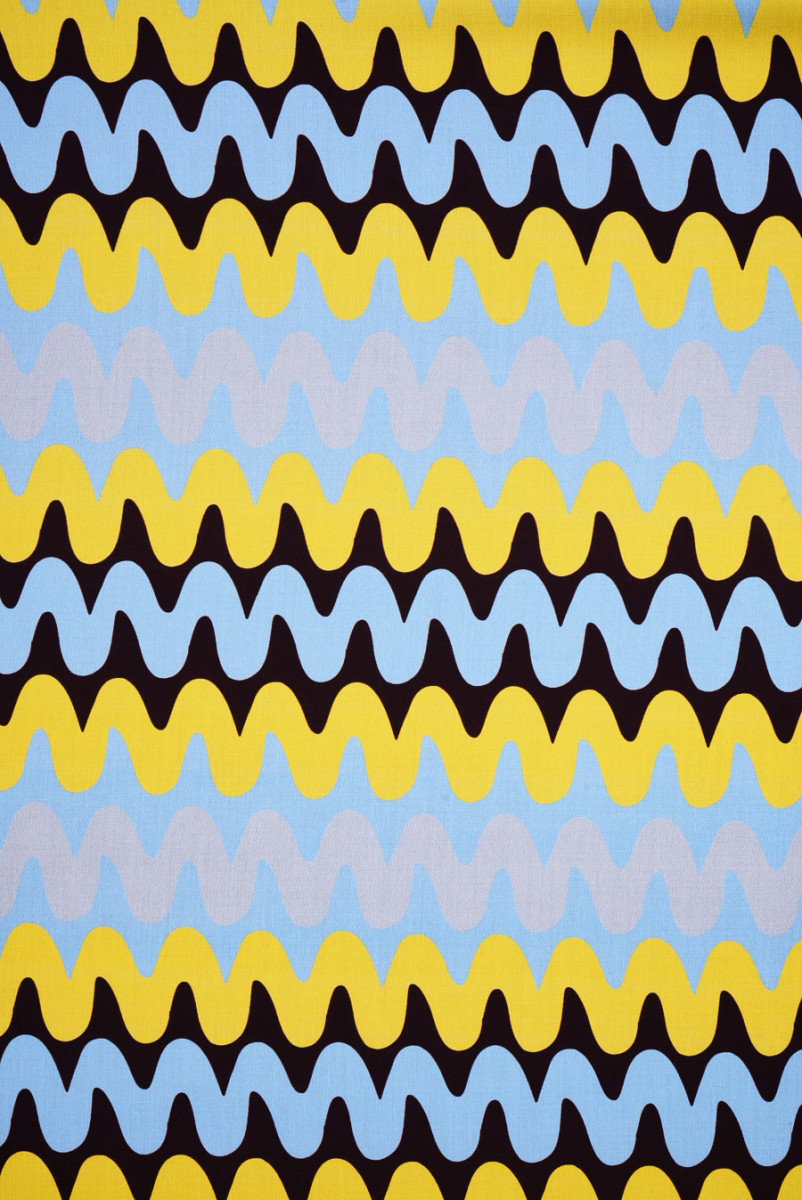 Viscose in yellow zigzags