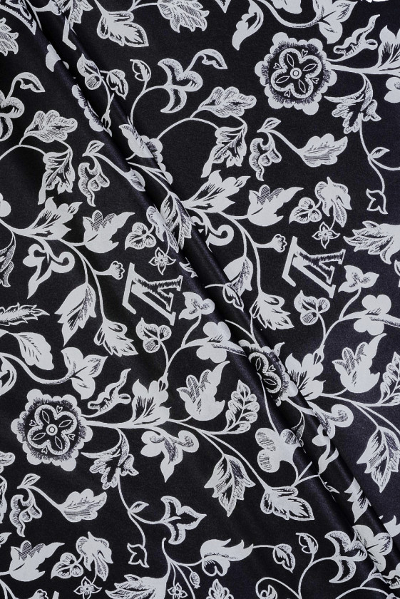 Signature silk satin black