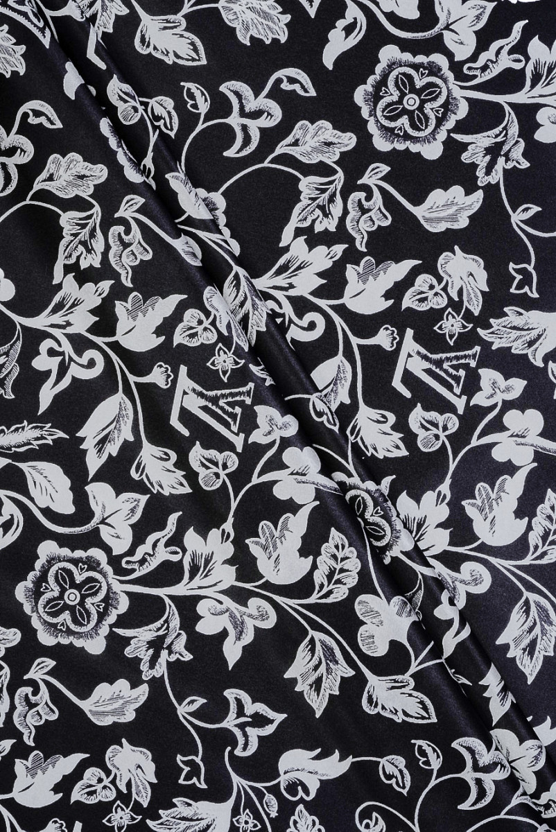 Signature silk satin black