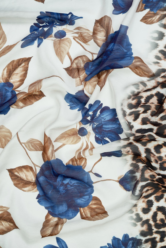 Batyst viscose with silk in flowers