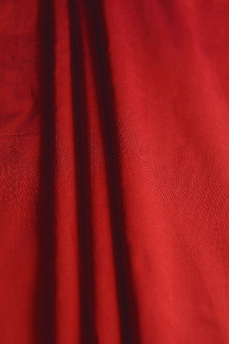 Red taffeta silk shunt