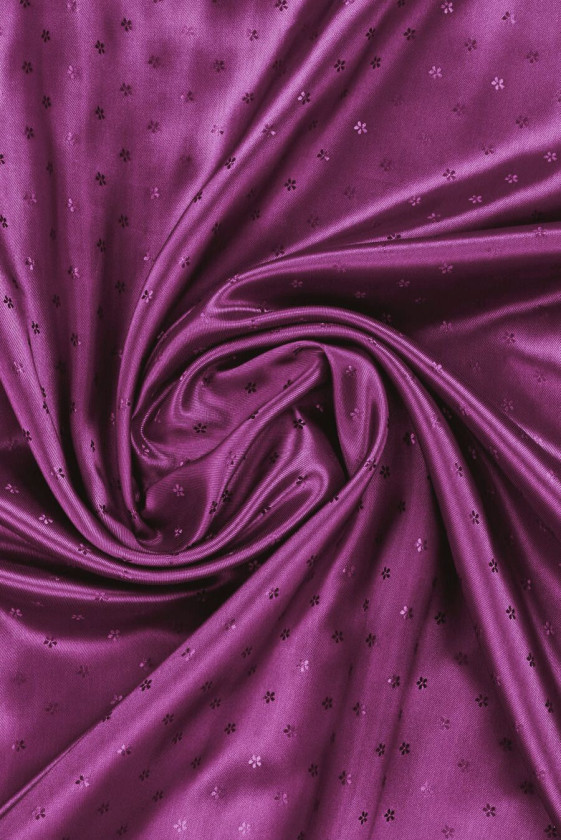 Jacquard bélés apró virágokkal