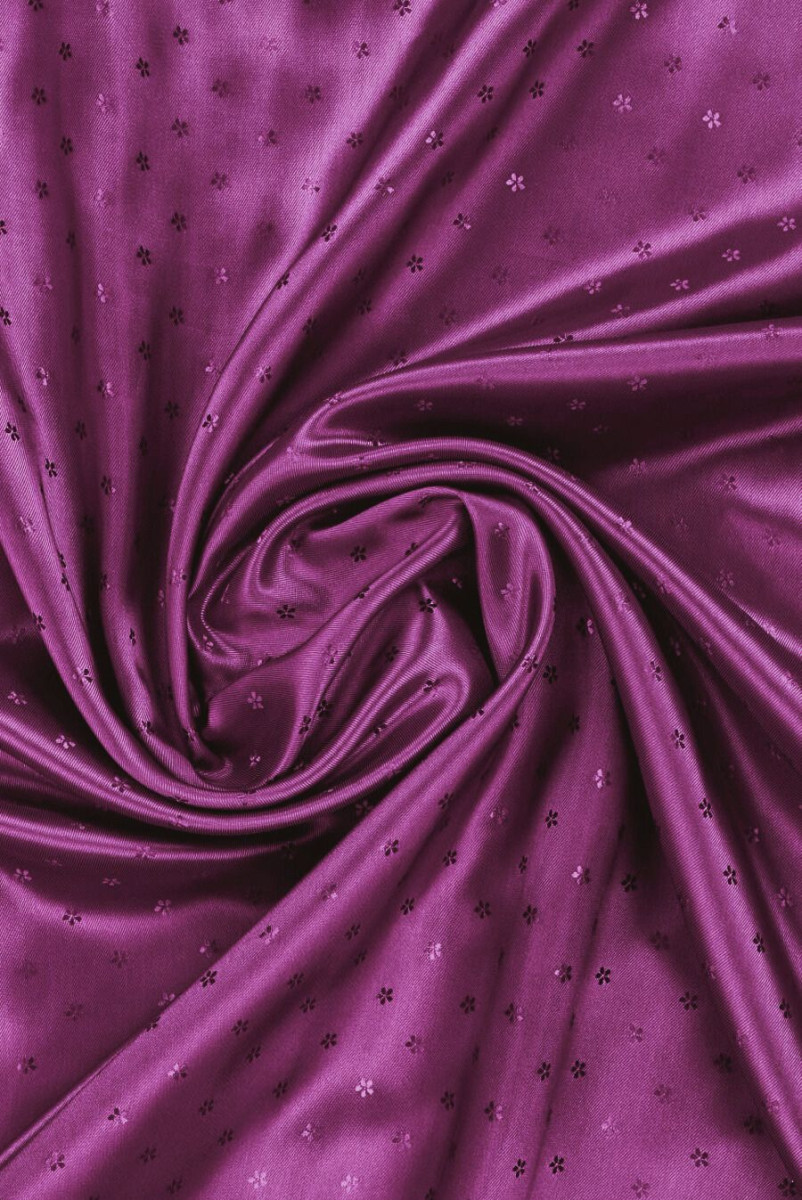 Jacquard bélés apró virágokkal