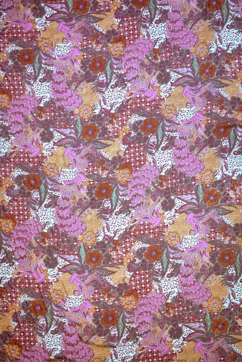 Polyester chiffon with floral motifs