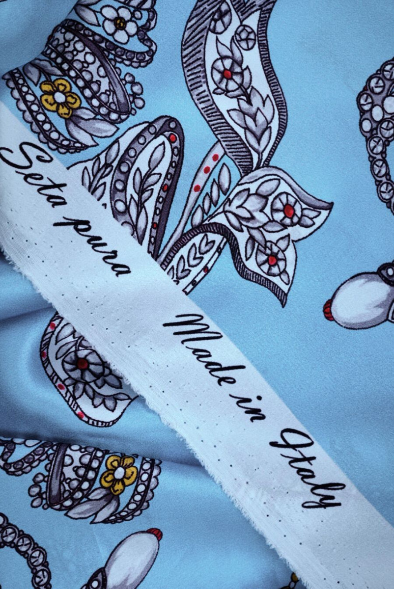 Zīda satīna pelēkzilas rotaslietas loki