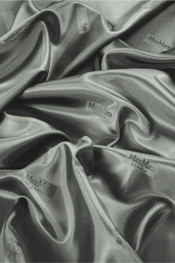 Signature lining grey