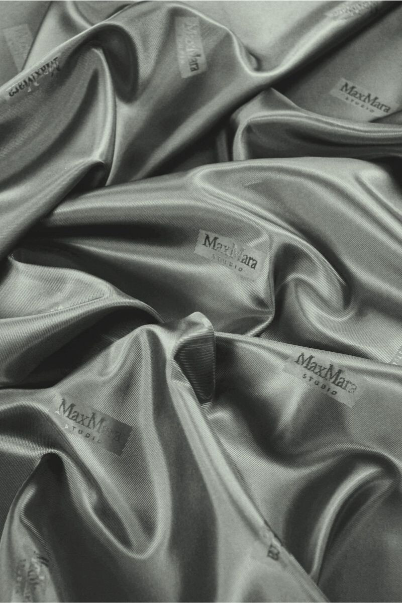 Signature lining grey