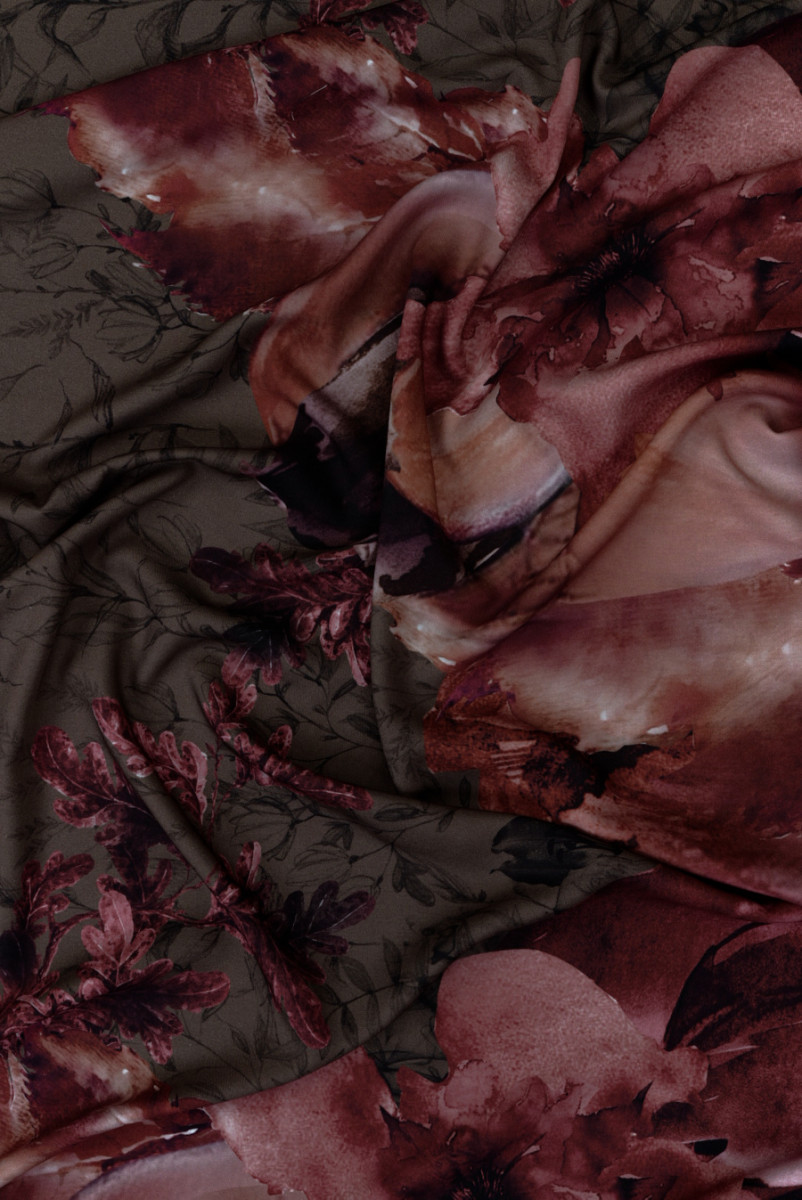 Viscose in autumn vegetation