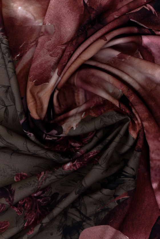 Viscose in autumn vegetation