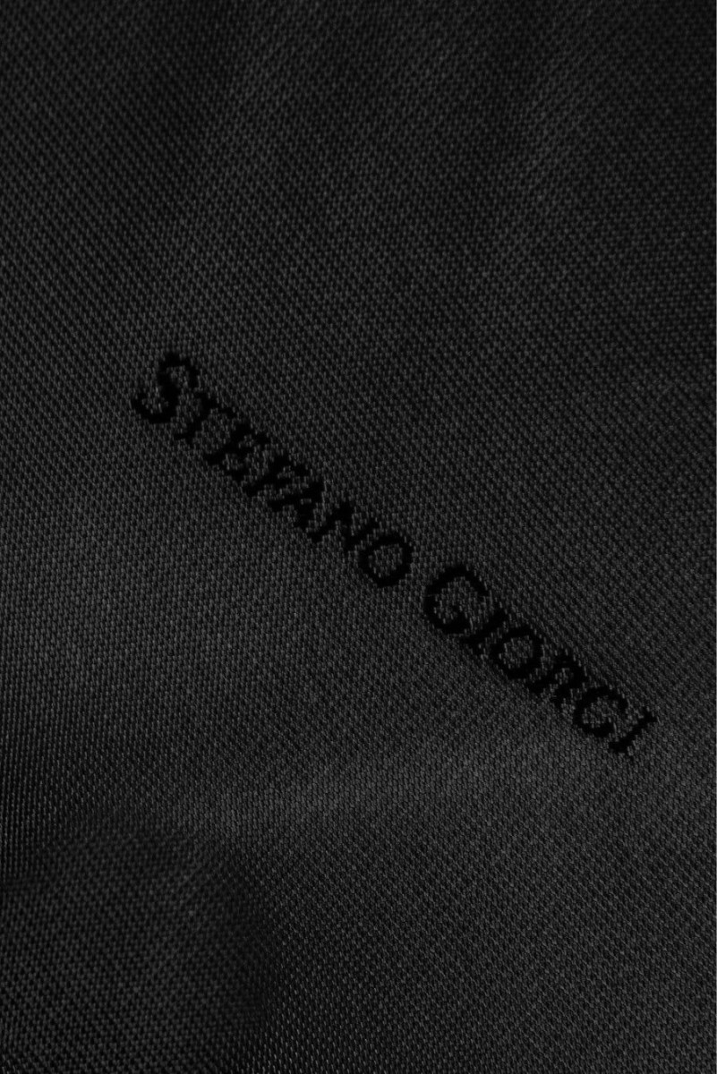 Signature lining black