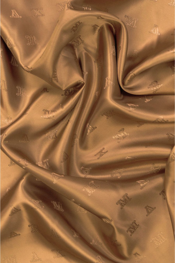 Kamelfarbenes Signature-Futter