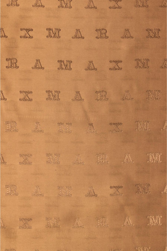 Camel signature lining