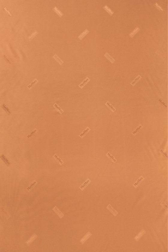 Kamelfarbenes Signature-Futter