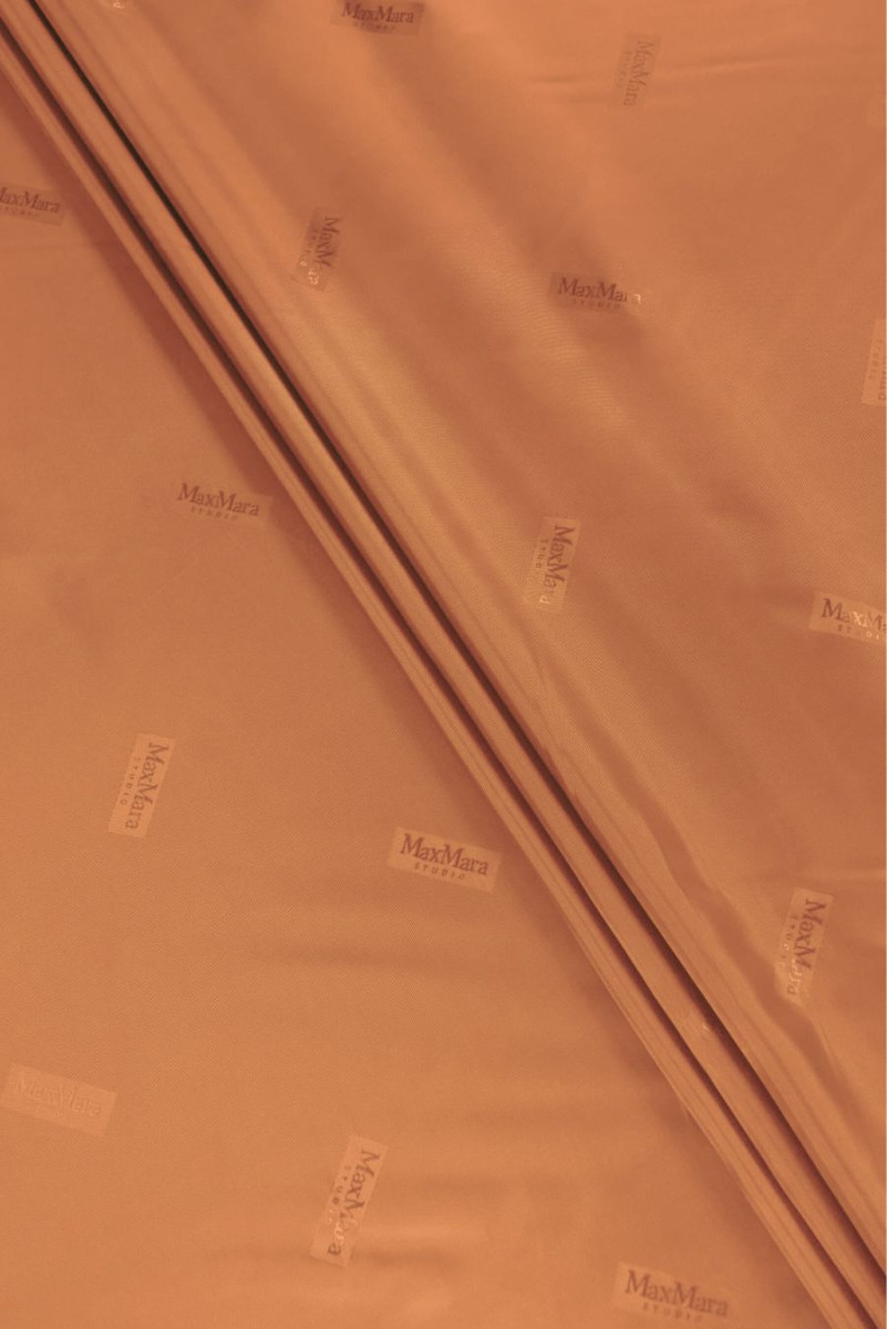 Camel signature lining