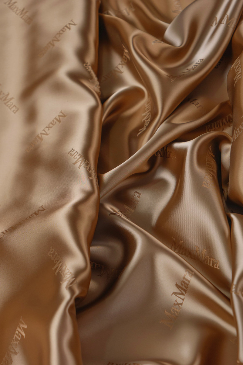 Fodera iconica beige con una goccia di KUPON rosa 55 cm