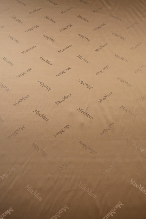 Signaturfoder beige med en droppe rosa KUPON 55cm