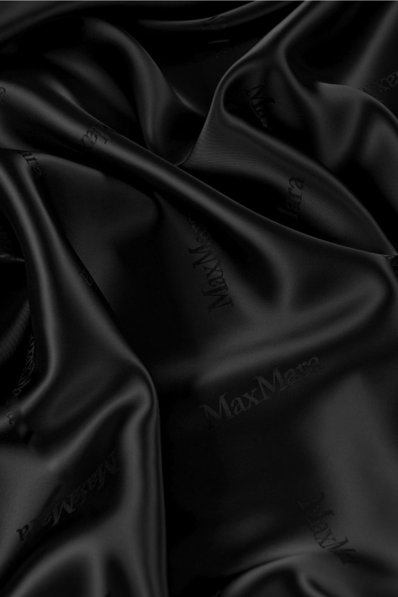 Podevívka podepsána černým KUPÓNEM 100 cm