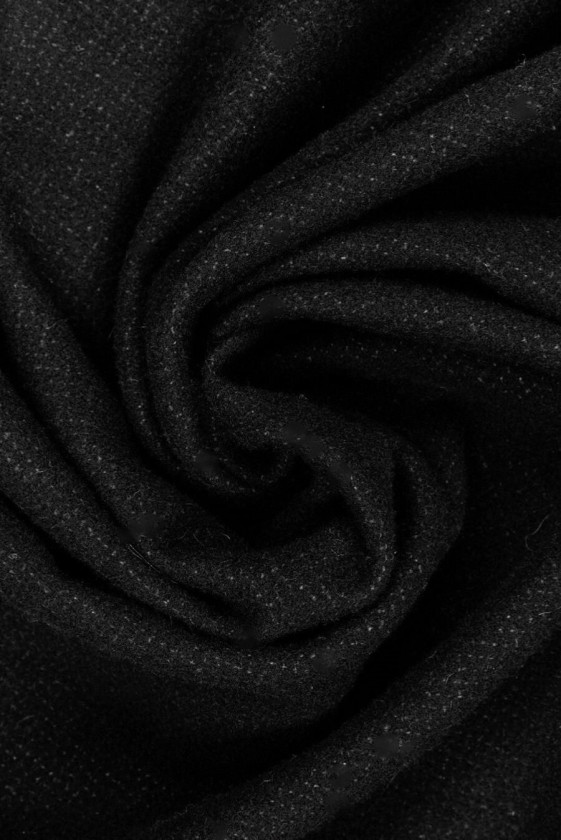 Mantelwolle mit schwarzer Textur