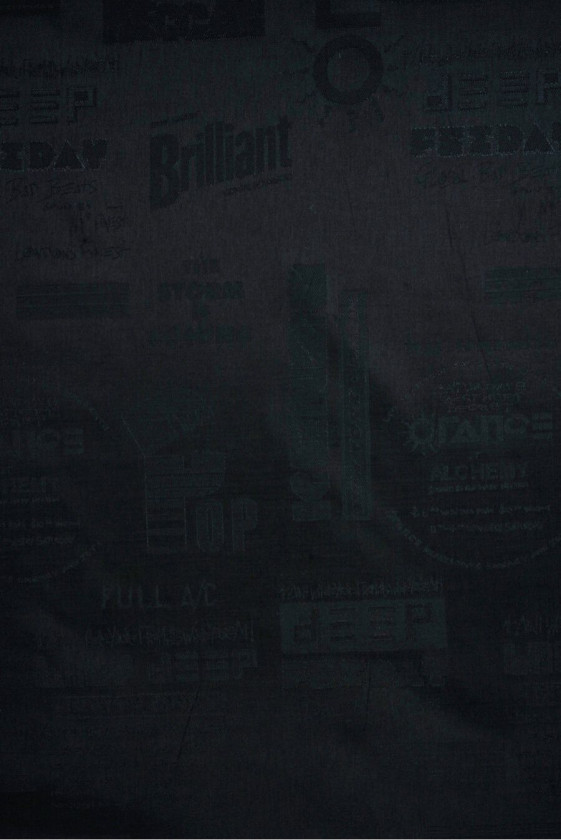 Signature lining black