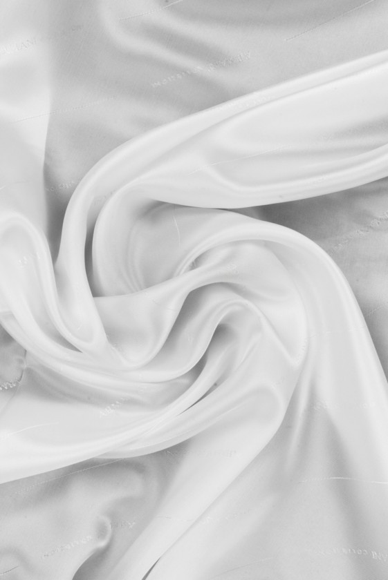 Signature lining white