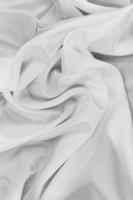 Signature lining white