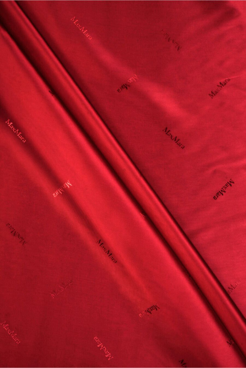 Signature red lining