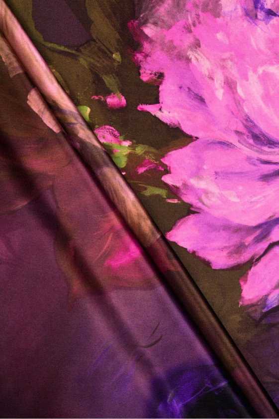 Selyem szatén nagy festett virágok