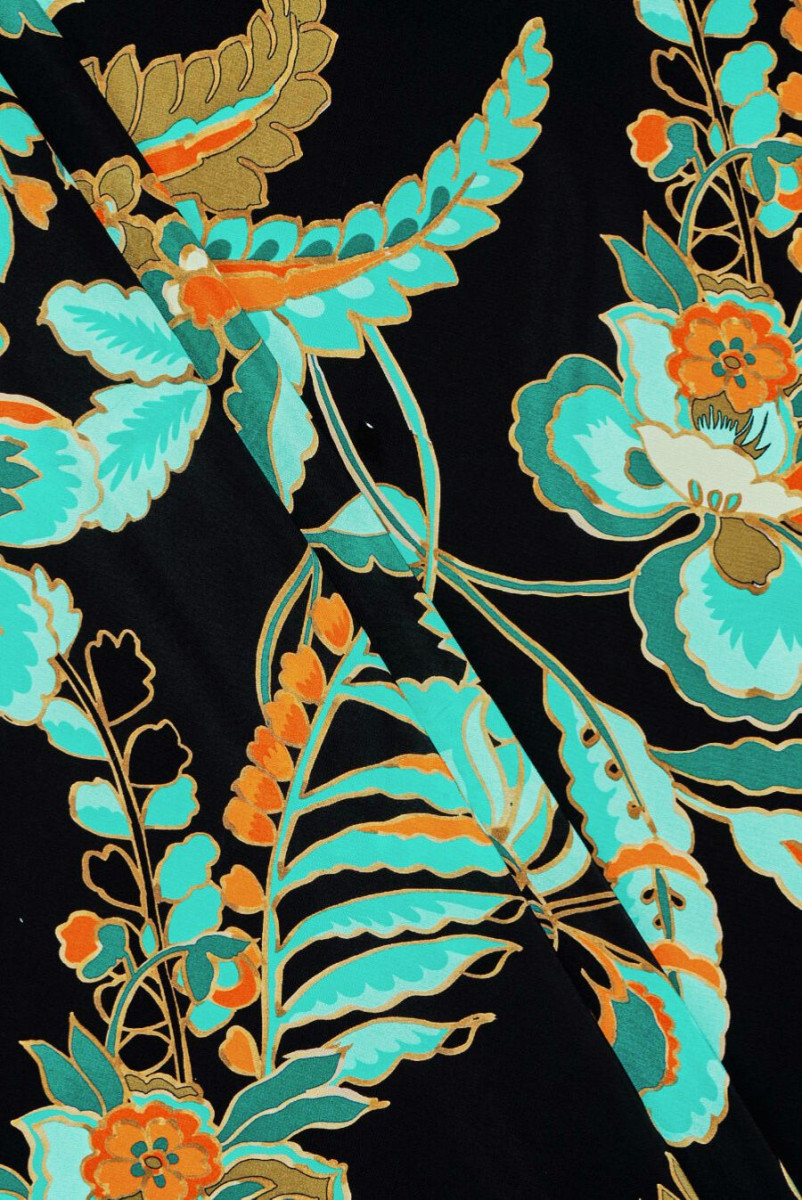 Crepe silk with flowers