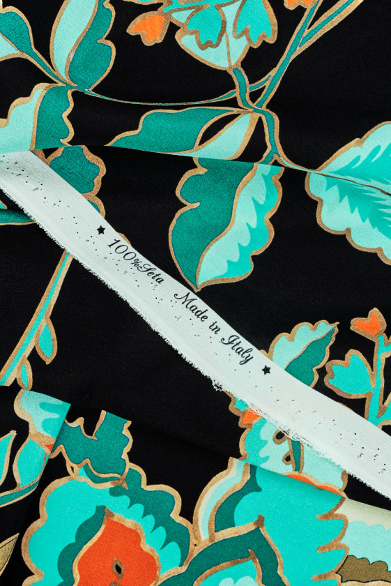 Crepe silk with flowers