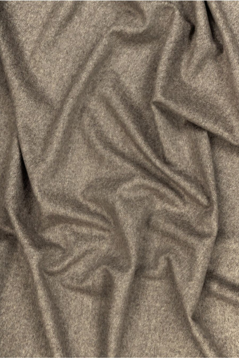 Poly-uld lys beige i fiskebensmønster KUPON 120cm
