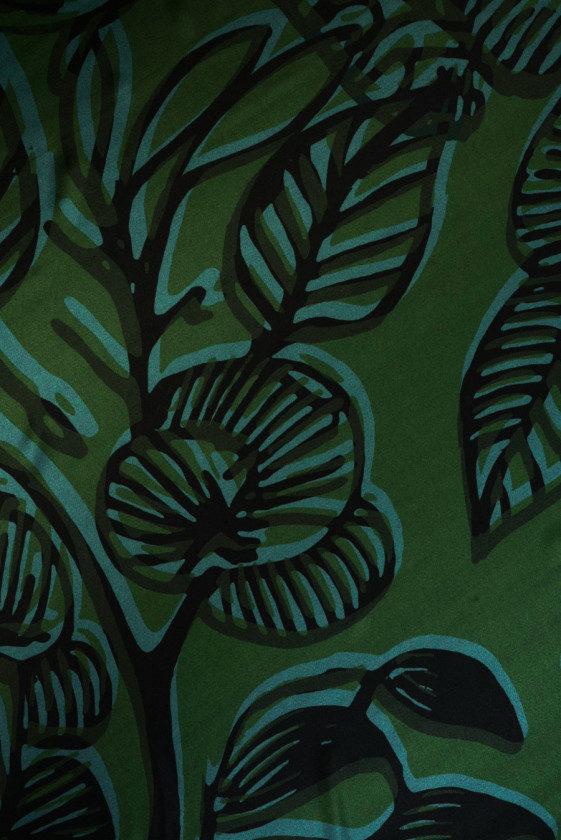 Silk satin large vegetation