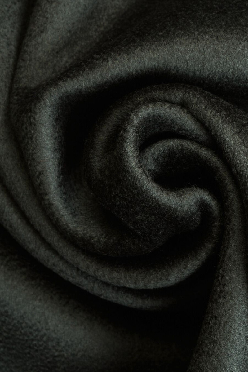 Coat wool with cashmere graphite