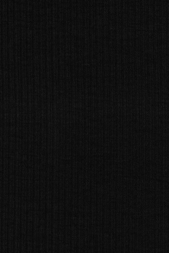 Schwarz gestreifter Strickstoff