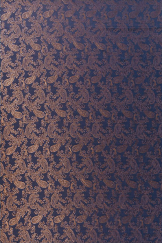 Two-tone jacquard lining