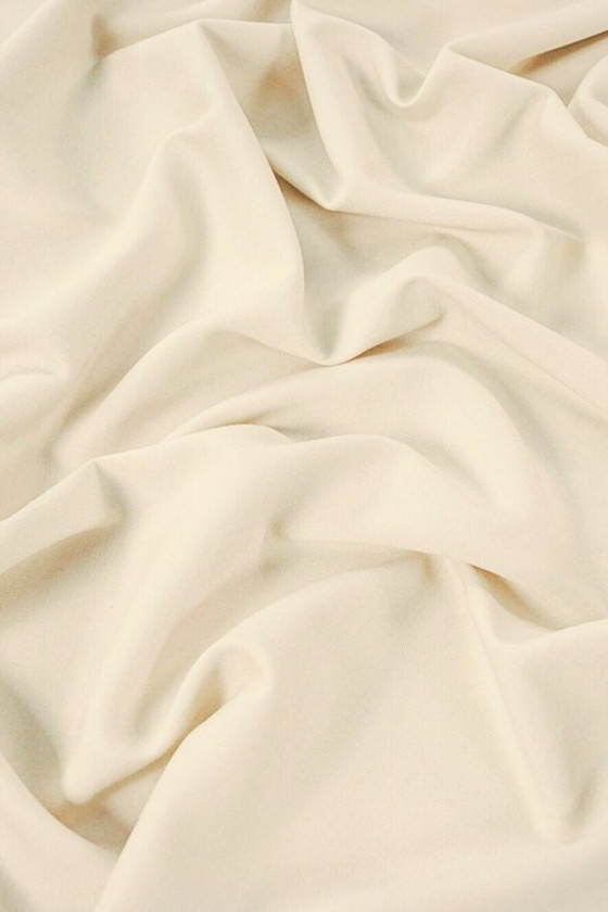 Laine de costume crème