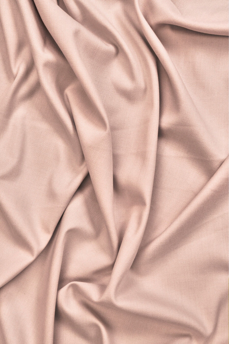 Costume di lana rosa cipria