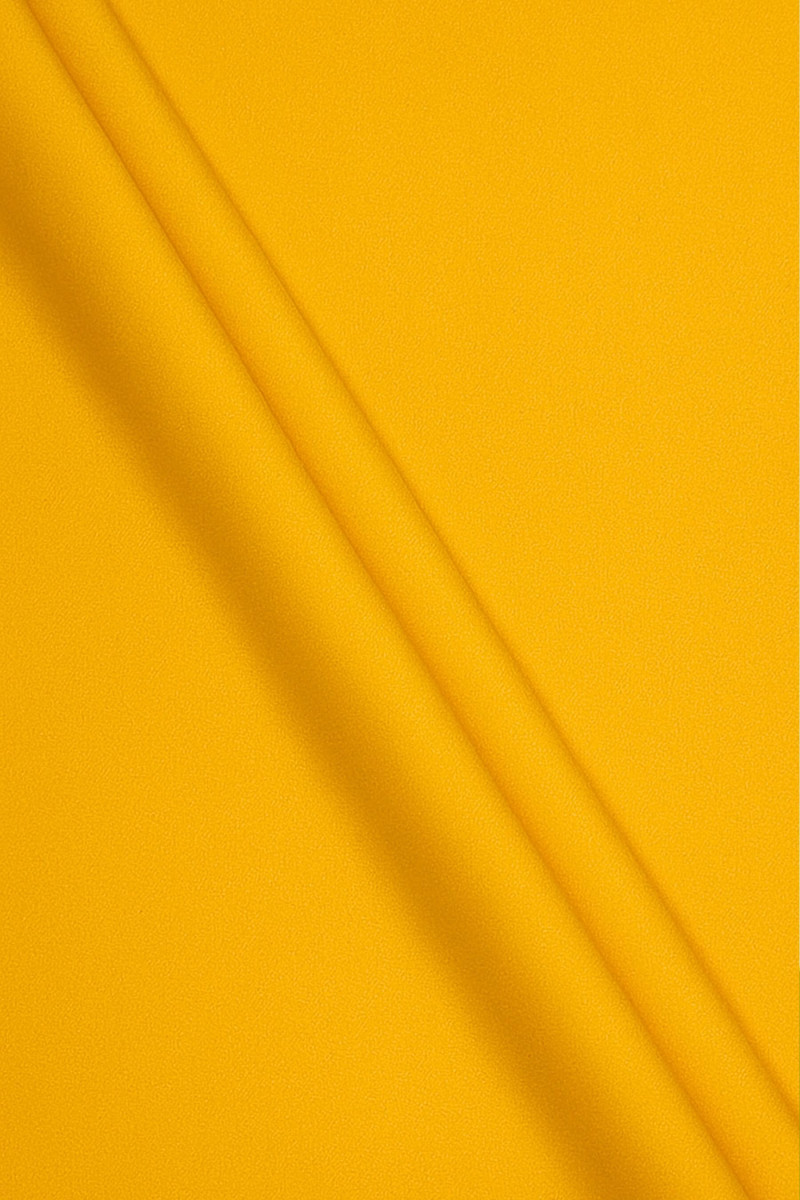 Costume wool with yellow structure