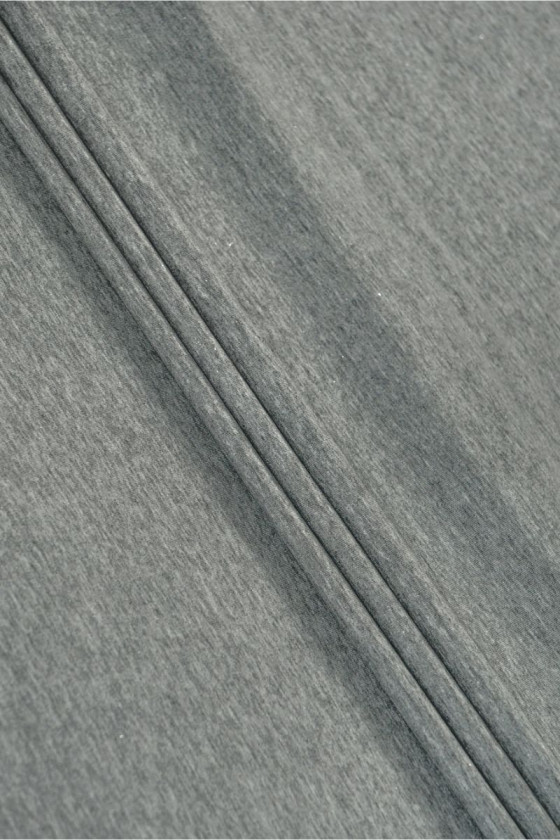 Tejido de punto gris...
