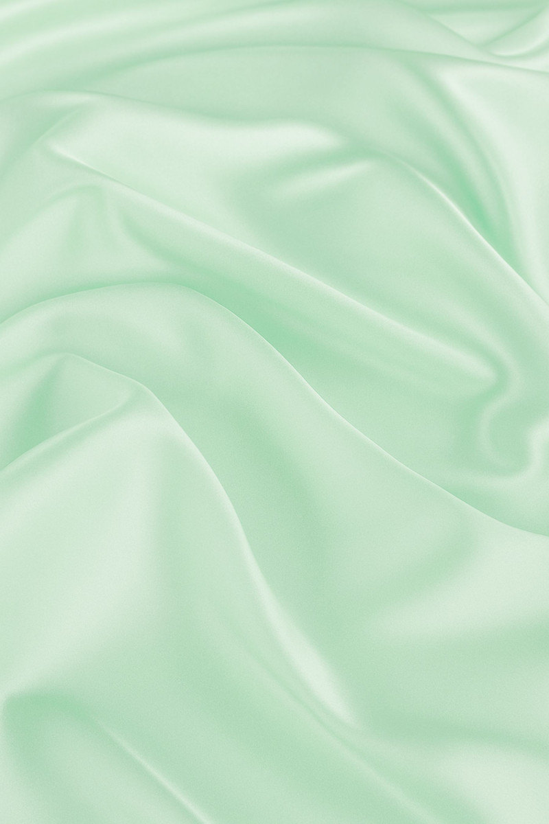 Doublure satinée aquamarine claire