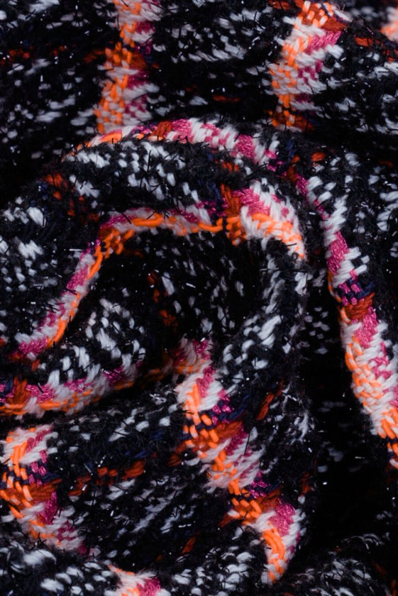 Traje Chanel Tela de cuadros neón